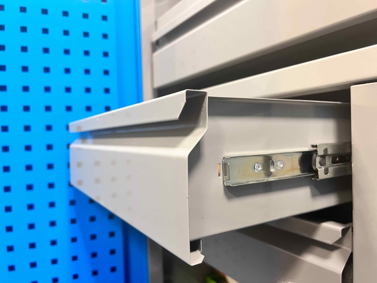 Шкаф инструментальный TNC 101.2B.4S купить в Самаре Шкаф инструментальный TNC 101.2B.4S купить в Самаре