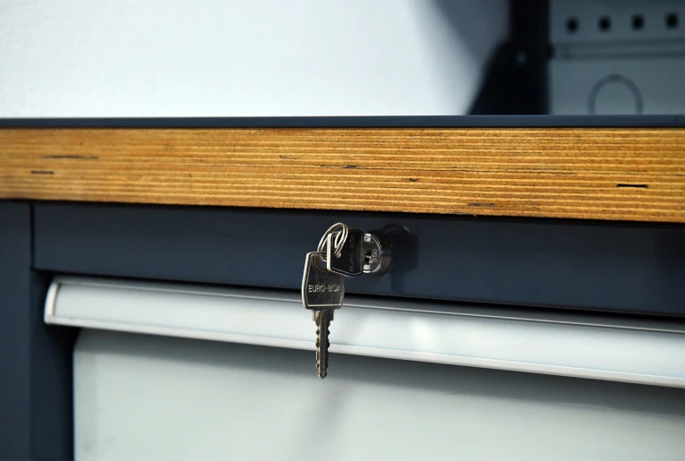 Верстак FBK 1551.14.3-2F купить в Самаре Верстак FBK 1551.14.3-2F купить в Самаре