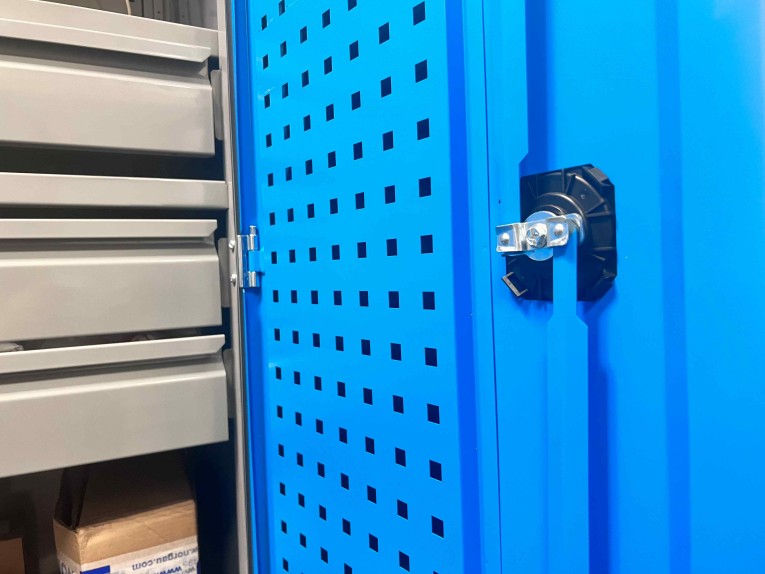 Шкаф инструментальный TNC 182.10B.2S купить в Самаре Шкаф инструментальный TNC 182.10B.2S купить в Самаре